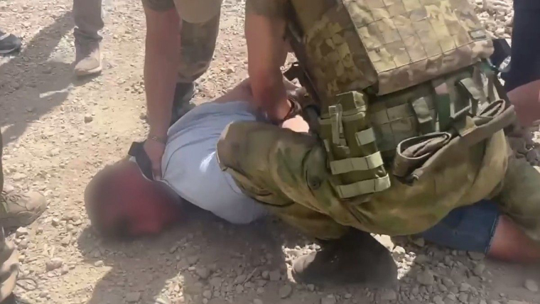 Двое бизнесменов незаконно завезли в Крым 13 иностранцев: они под подпиской о невыезде